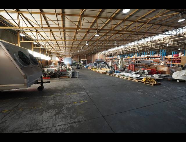 5,358M² WAREHOUSE TO LET IN LASER PARK